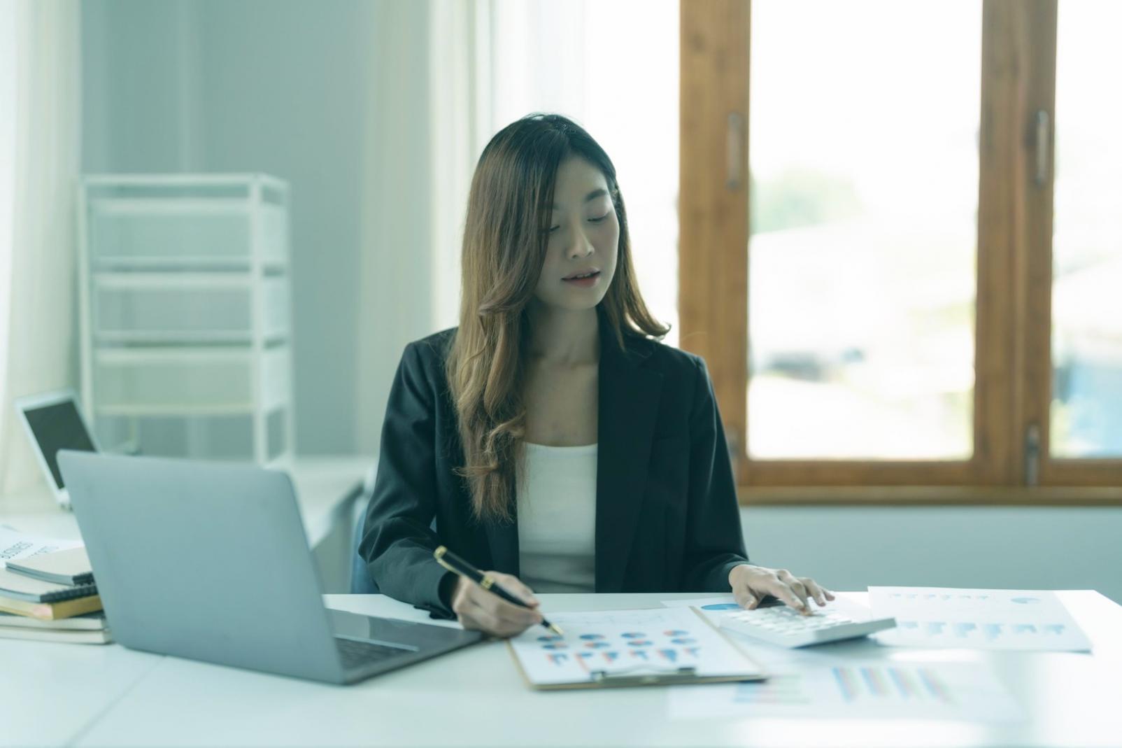 Gráficos de seguimiento de métricas SEO